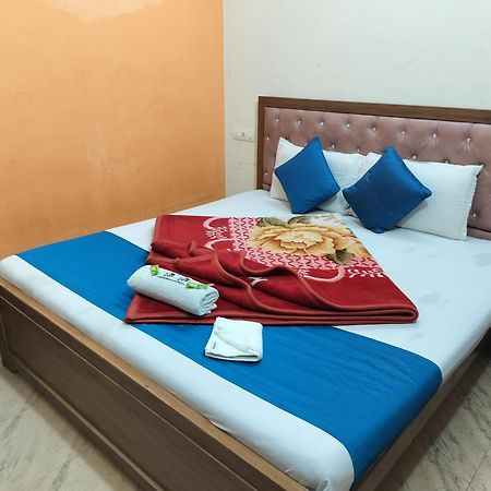 Hotel Holiday Inn Paradise Чандигарх Экстерьер фото