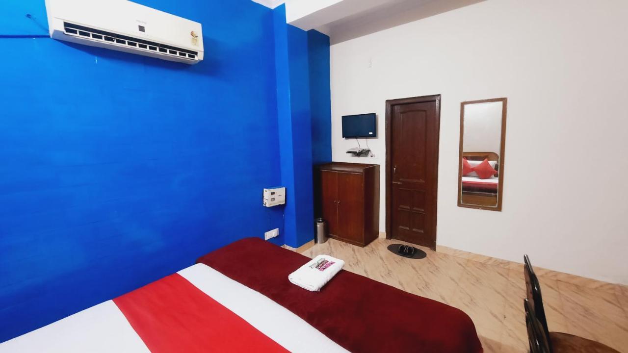 Hotel Holiday Inn Paradise Чандигарх Экстерьер фото