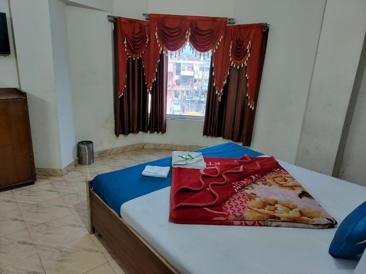 Hotel Holiday Inn Paradise Чандигарх Экстерьер фото